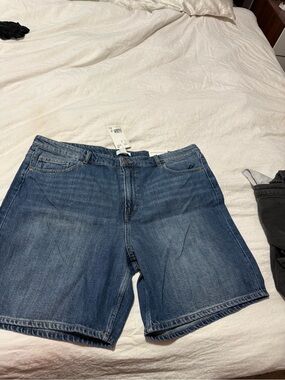 Denim Bermuda shorts NWT